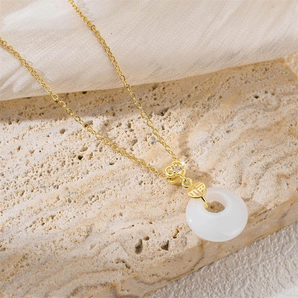 Simple Fashion Titanium Steel Women's Necklace - Non-fading, Luxurious, Versatile, Korean Style Clavicle Chain