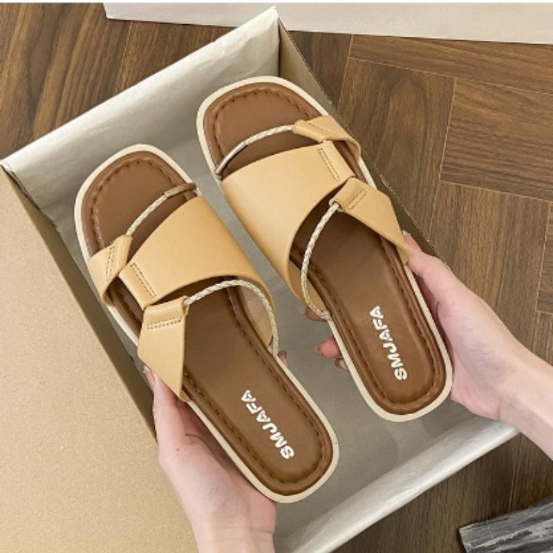 Fashion Summer 2025 Fashionable Minimalist Korean Style Beach Shoes Universal Flat Bottom Toe Post Thong Slippers Leisure Rubber Sole
