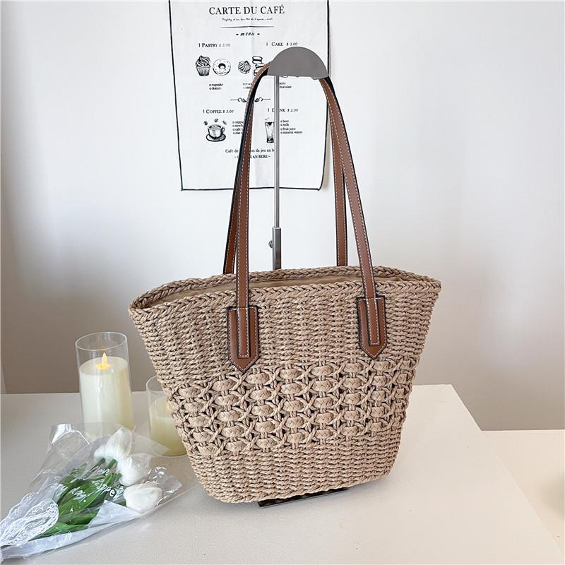 Summer new fashion niche design popular vegetable basket contrasting color straw bag shoulder women's bag