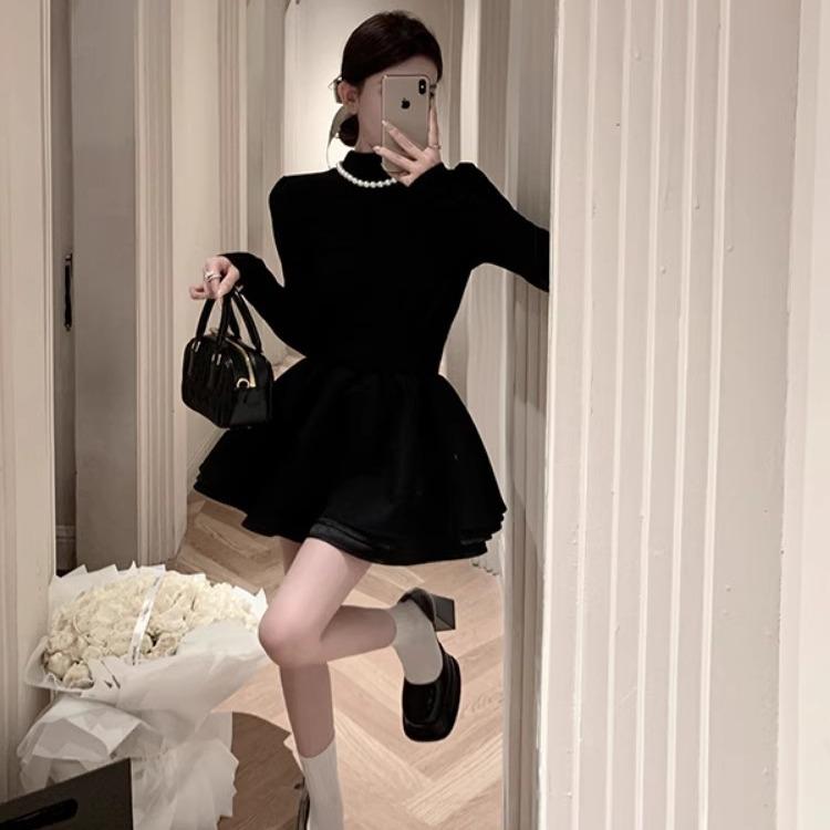 Black semi-turtleneck dress for women's autumn, autumn and winter a-word tutu skirt, short skirt with a base inside, small black skirt