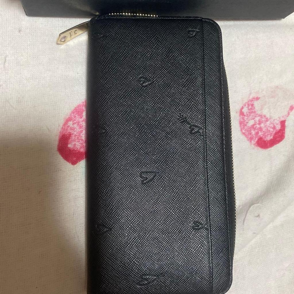 Used Paul Smith long wallet almost new