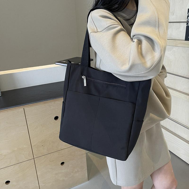 Women s Commuting Solid Color Tote Bag Large Capacity Crossbody Bag Handbag чёрный — фото 8