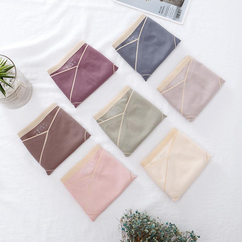 Baumwoll-Umstandsslip mit niedrigem Bund, antibakteriellem Zwickel und nahtloser Bauchstütze für die frühe bis mittlere bis späte Schwangerschaft.