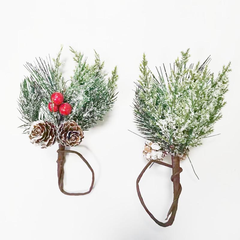 3pcs/6pcs Christmas Bouquet Napkins Ring Western Restaurant Table Napkins Buckle Simulation Pine Cone Berries