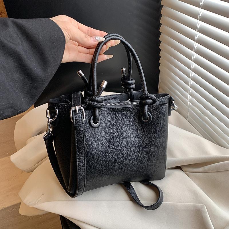 

Премиальная сумка-компаньон с несколькими отделениями, женская весна 2025, новая маленькая сумка для отдыха и работы, на плечо, мессенджер 21*7.5*16