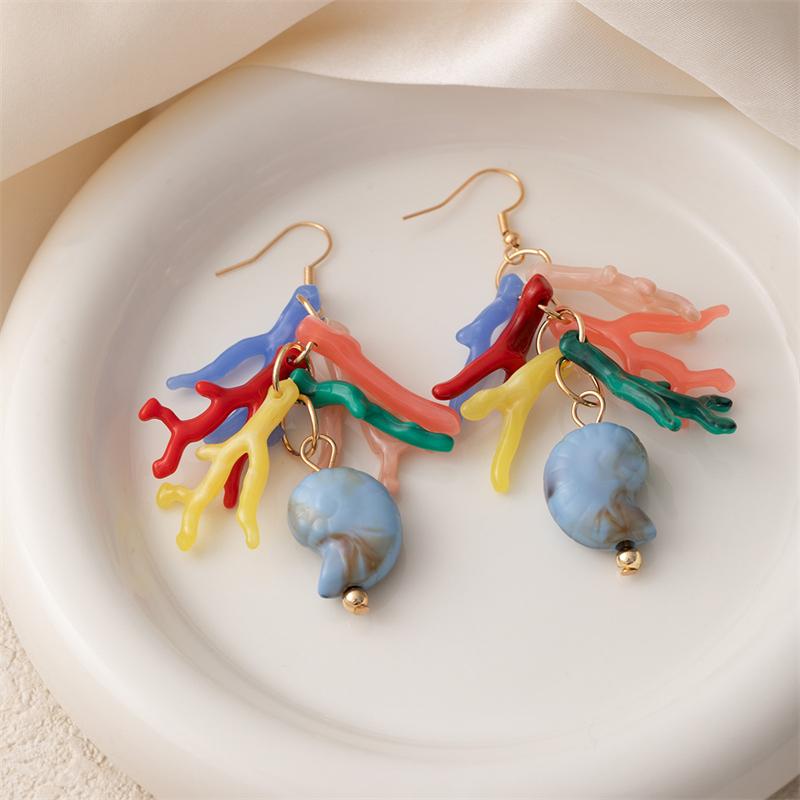 Dopamine Vacation Style Colorful Acrylic Corals Dangle Earrings for Women Bohemian Shell Pendant Earring Summer Beach Jewelry