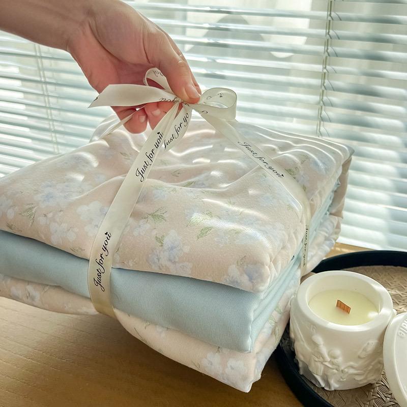 Class A Knitted Cotton Washed Double Yarn 4-piece Set Of Small Floral Comforter Set Hosiery Style