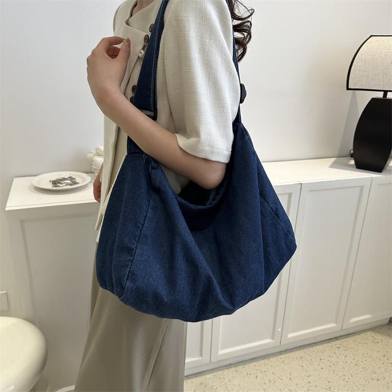 Denim fashion simple solid color casual bag 2025 autumn new simple shoulder messenger bag tote bag looks good
