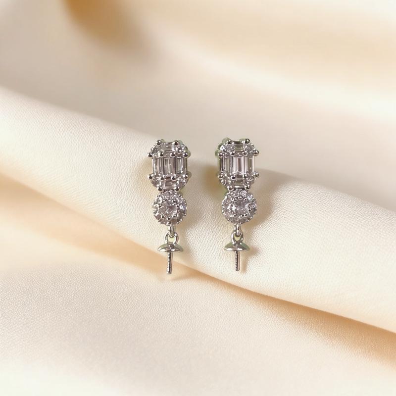 White Copper S925 Silver Pearl Earrings - High-End Classic Versatile Studs S925 Silver Needle with White Copper