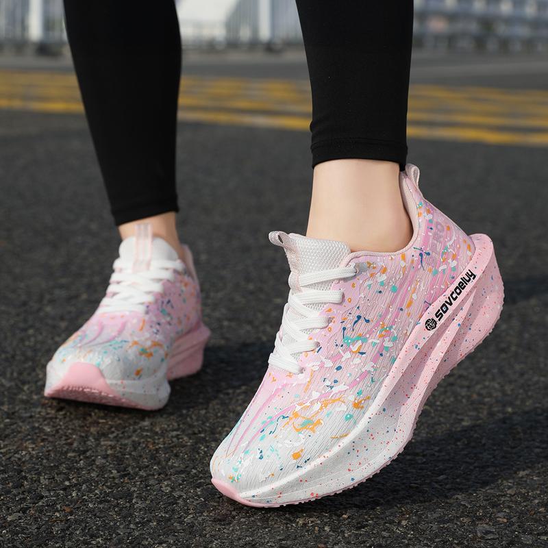 Outdoor Running Shoes Men Lightweight Anti-slip Wear-resistant Casual Shoes Men Comfortable Lace-up Sports Breathable Shoes Men
