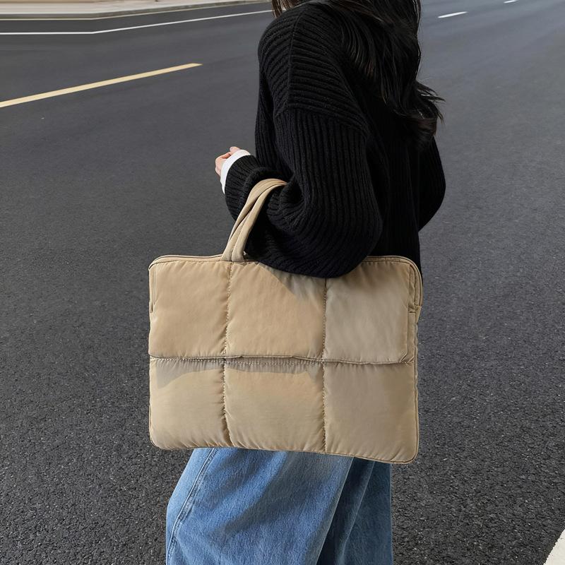 Autumn and winter new down commuter shoulder bag casual large capacity cotton bag niche design fashionable portable tote bag