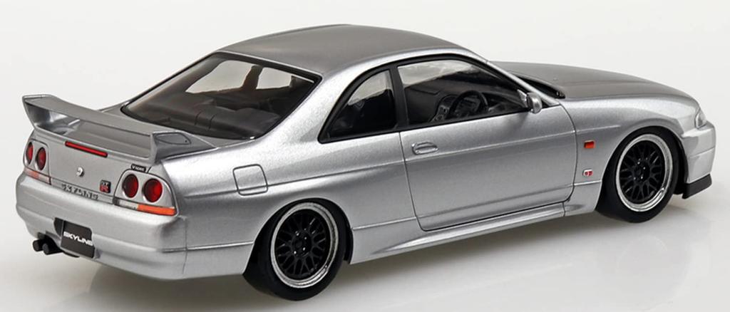 Aoshima Bunka Kyozai Série The Snap Kit Nissan R33 Skyline Vlastní kola Plastikový model Co., Ltd. (AOSHIMA) 1/32 GT-R (Sonic Silver) Předbarvený