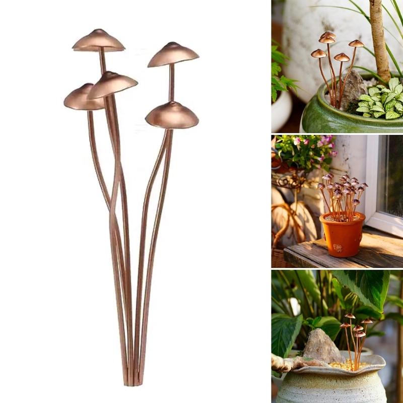 Weather Resistant Iron Mushroom Stake Garden Ground Stake with Antique Rusty Designs Outdoor Yard Landscaping Decoration