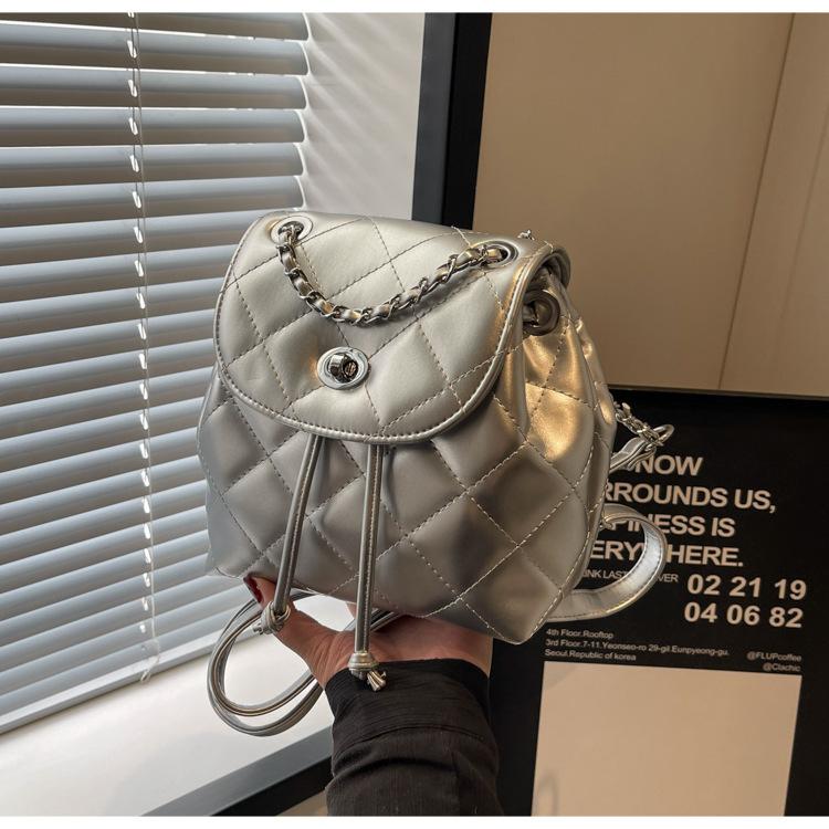 Schulrucksack Koreanische Version von lässiger Rautenketten-tragbarer kleiner Rucksack 1011 Frühling und Sommer neue ausländische Stil Einzel-Schulter schräg überwerfbar