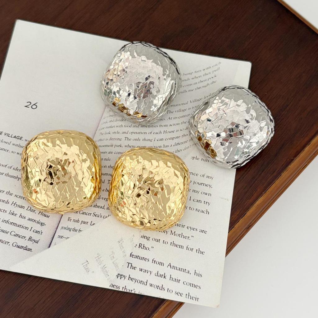 Exaggerated Square Stud Earrings: Elegant S925 Silver Needle, European & American Style