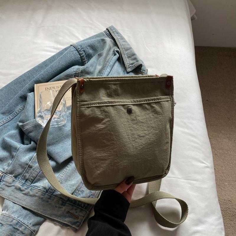 Canvas bag women's large capacity 2025 summer new simple shoulder messenger bag casual fashion trend tote bag