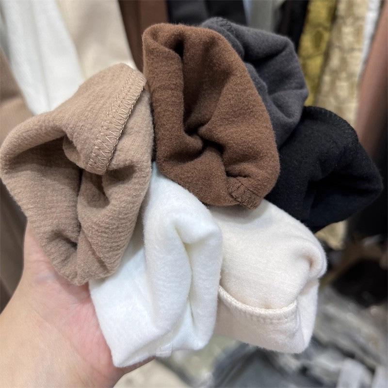 Women's Slim-Fit Double-Sided Plush U-Neck Base Layer Top - Long-Sleeve, Autumn/Winter Warm Inner Wear, 2025 Collection