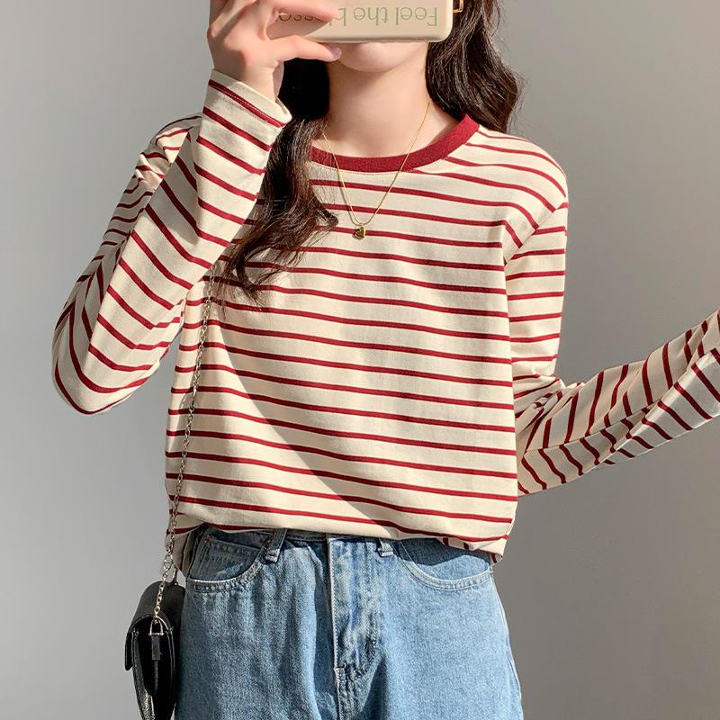 Striped long-sleeved t-shirt women's spring and autumn new loose cotton green thin bottoming shirt with inside