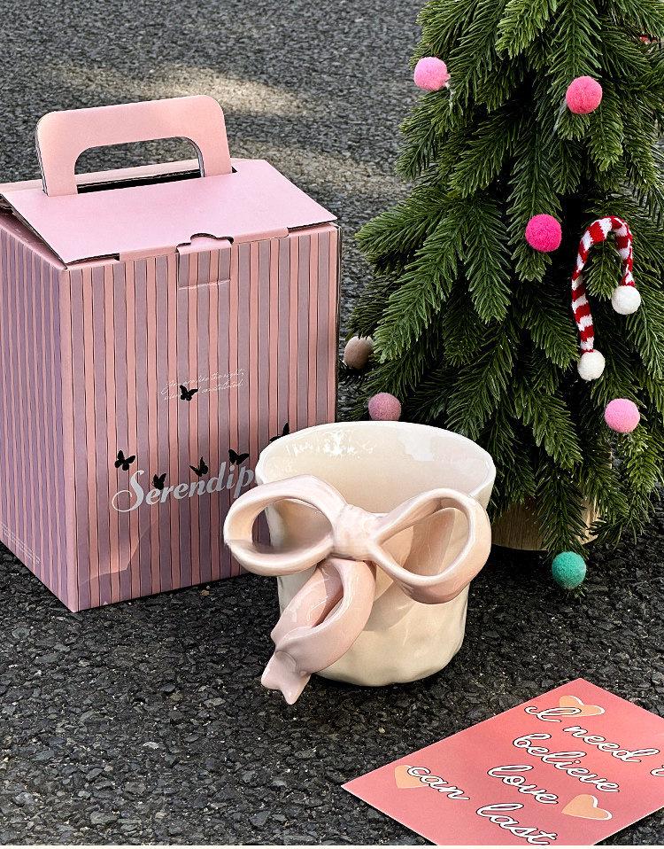 Charming 3D Bow Ceramic Mug - Elegant Light Luxury Design