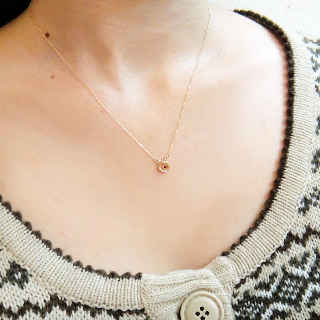 miwahouseki Happiness Horseshoe Necklace with Choice of Birthstone and Pink Gold Diamond Necklace [Miwa Houseki] (January) (Garnet)