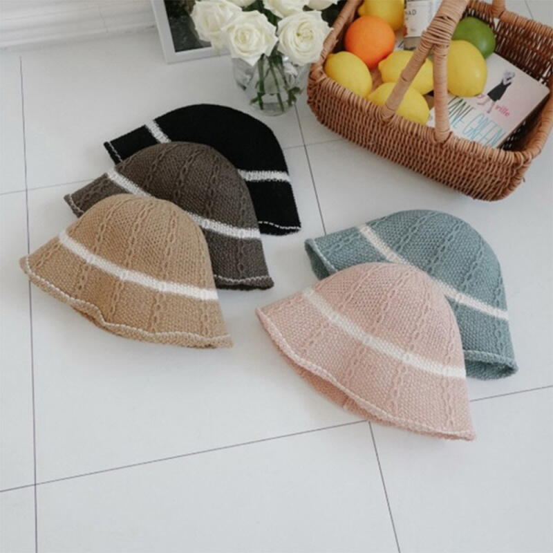 

Woman-shaped contrast hat C8151_Black