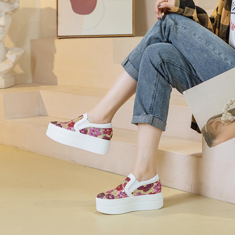 

Mesh casual women s 2025 summer new mesh yarn breathable platform shoes small fresh flower-like glossy fashion women s shoes 39 красный