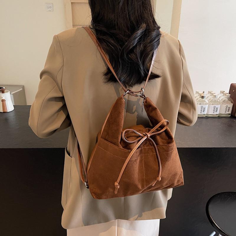 Trendy Retro Women's Shoulder Bag Elegant Fashionable Tote For Daily Outings And Casual Events