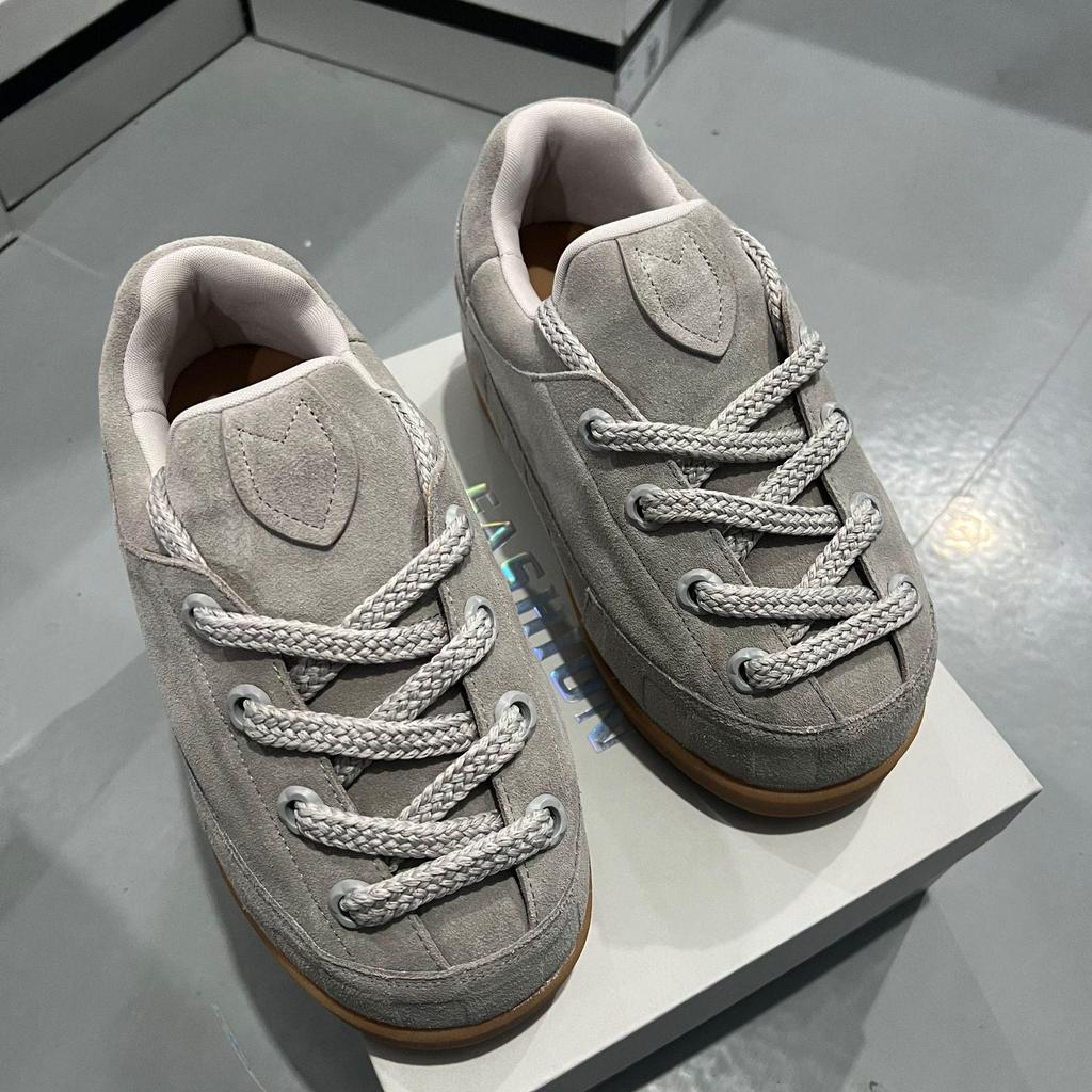 Wang Jiaer-Inspired Women's 2025 Autumn Leather Sneakers: Thick-Sole, Height-Boosting Casual Sports Shoes