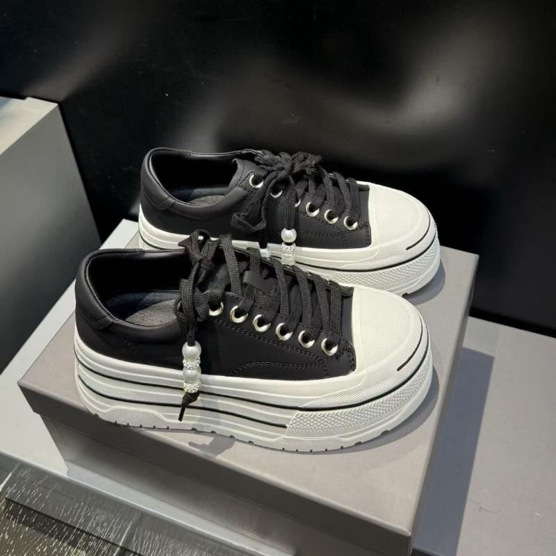 New thick-soled muffin shoes, leather little white shoes, heightening biscuit shoes, women's board shoes