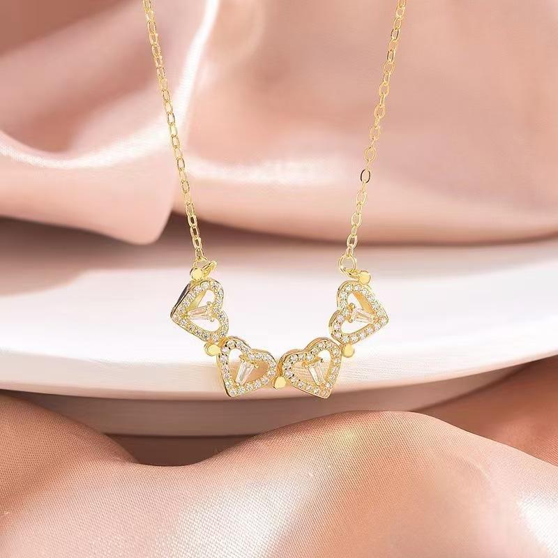S925 Pure Silver Lucky Clover Necklace, Designed for Women's Niche, Multi-layer Stacking, High-end Heart Collarbone Chain