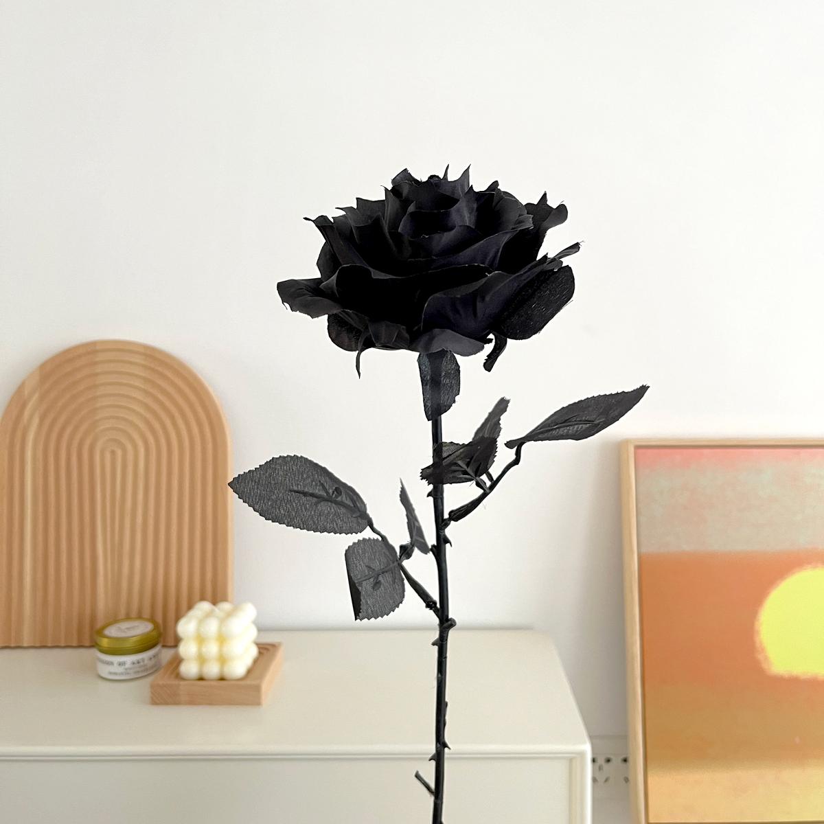 

1 шт. Чисто черная роза Имитация букета Хэллоуин Ужасы Готика темный декор бессмертные цветы Пластиковые цветы 1pc чёрный