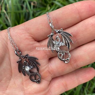 Carved Dragon Shaped Bright Diamond Necklace Love Halloween Punk Gothic Dragon Animal Hip Hop Jewelry