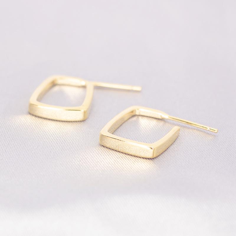Modne koreańskie kolczyki sztyfty ze srebra s925: Prosty geometryczny design dla kobiet - 25 najlepiej sprzedających się stylów