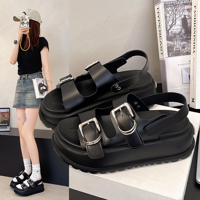 Platform sandals women's 2025 new summer versatile explosion super fire casual beach Velcro muffin Roman shoes