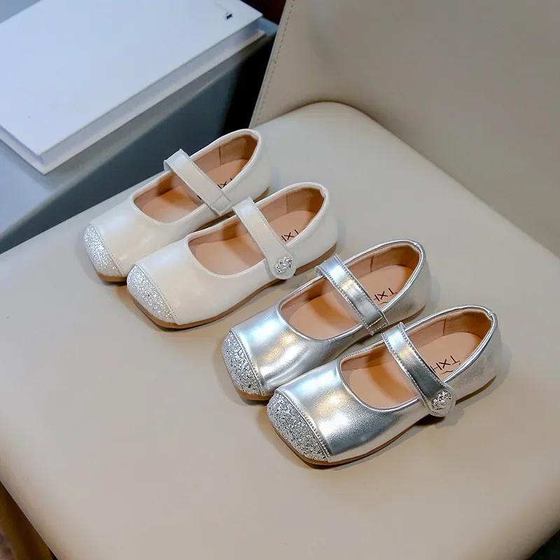Flache Schuhe für kleine Mädchen im koreanischen Stil, neue Kinder-Patchwork-Lederschuhe, modische lässige Kinder-Prinzessinnenschuhe für Hochzeitsfeier