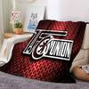 Fußball-Verbands-Emblem Flanelldecke, Weiches Polyester, Modernes Design, Ganzjahresnutzung für Camping, Reisen, Geschenke für Feiertage oder Geburtstage