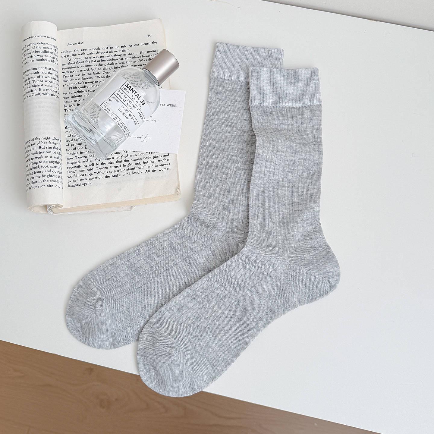 Ultra-Thin Women s Mid-Calf Scrunch Socks - Breathable, Sweat-Wicking, Versatile Korean Style for Spring & Summer One Size (35-40)