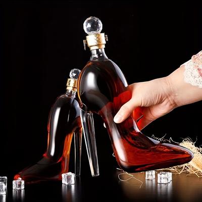 Elegant High-Heel Shoe Wine Decanter - Lead-Free Transparent Glass Ideal for Red Wine Enthusiasts Perfect As a Decorative Piece or Gift Adds Elegance