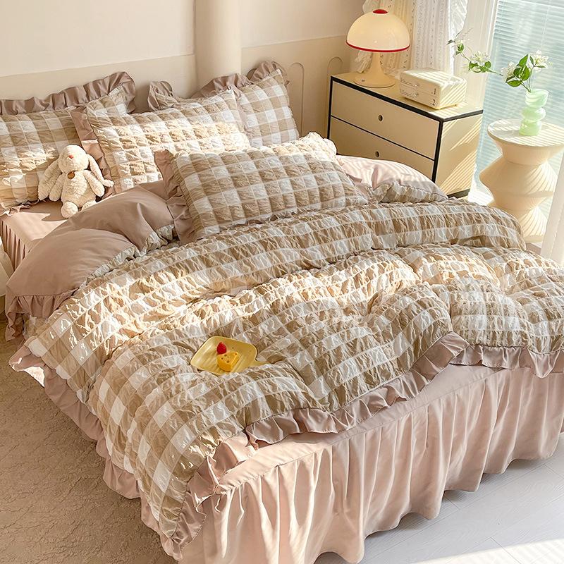 Bedding Four-piece French Lace Quilt Cover Sheet Pillowcase