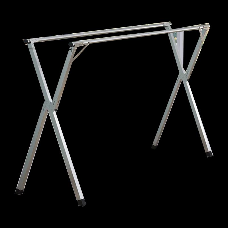 Zusammenklappbarer Wäscheständer aus Edelstahl in X-Form