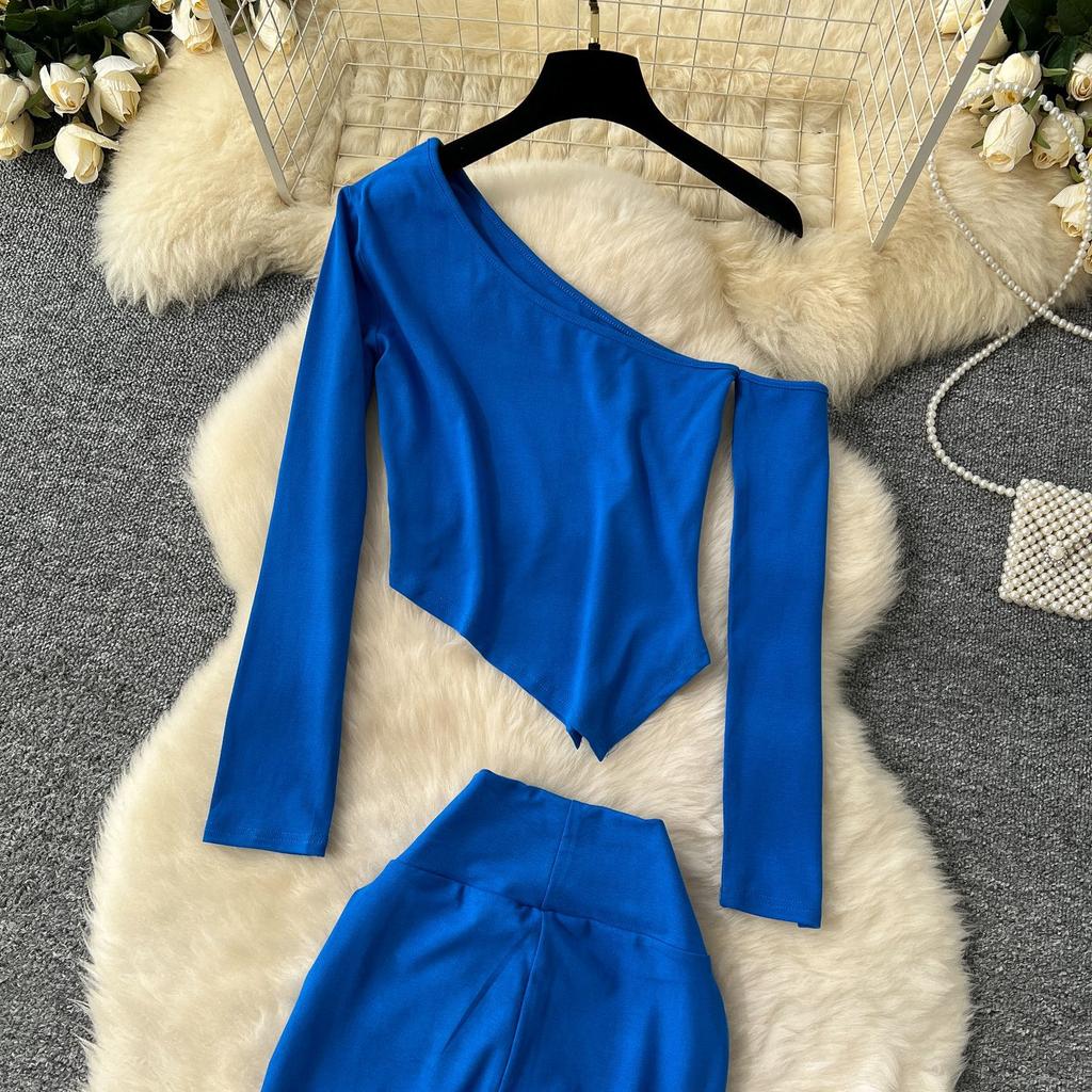 Sexy T-Shirt-Oberteil mit schrägem Halsausschnitt, trägerlos, langärmlig, unregelmäßig, hohe Taille, schmales Paket, Hüft-Mikro-Hosenanzug für Damen