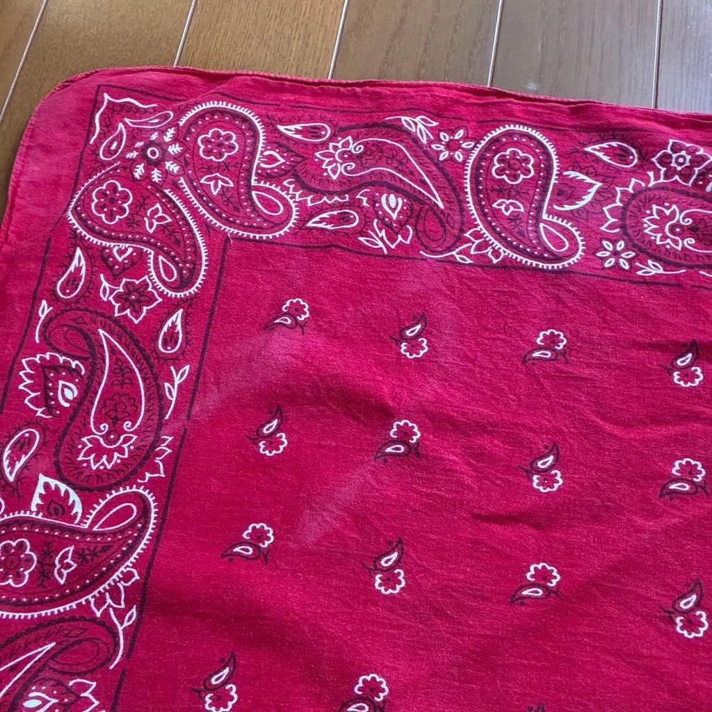 Used 70s Vintage USA Made Paisley Pattern Bandana Used Scarf Red Handkerchief One-Ear Men's