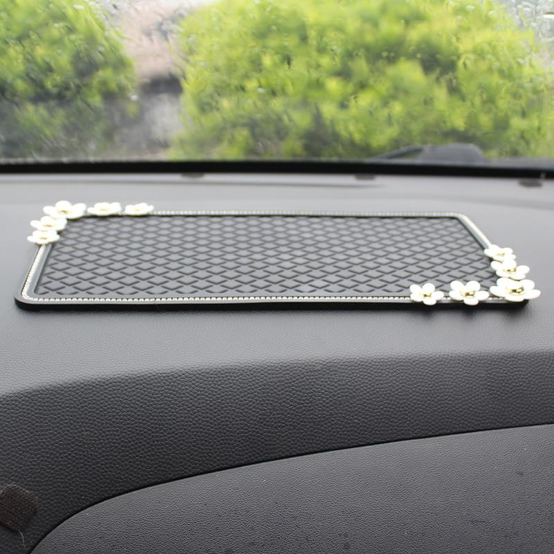 Diamond Mountain Camellia Carter Circuit Anti-Slice Cathema Creative Jewelry Silicon Car Products