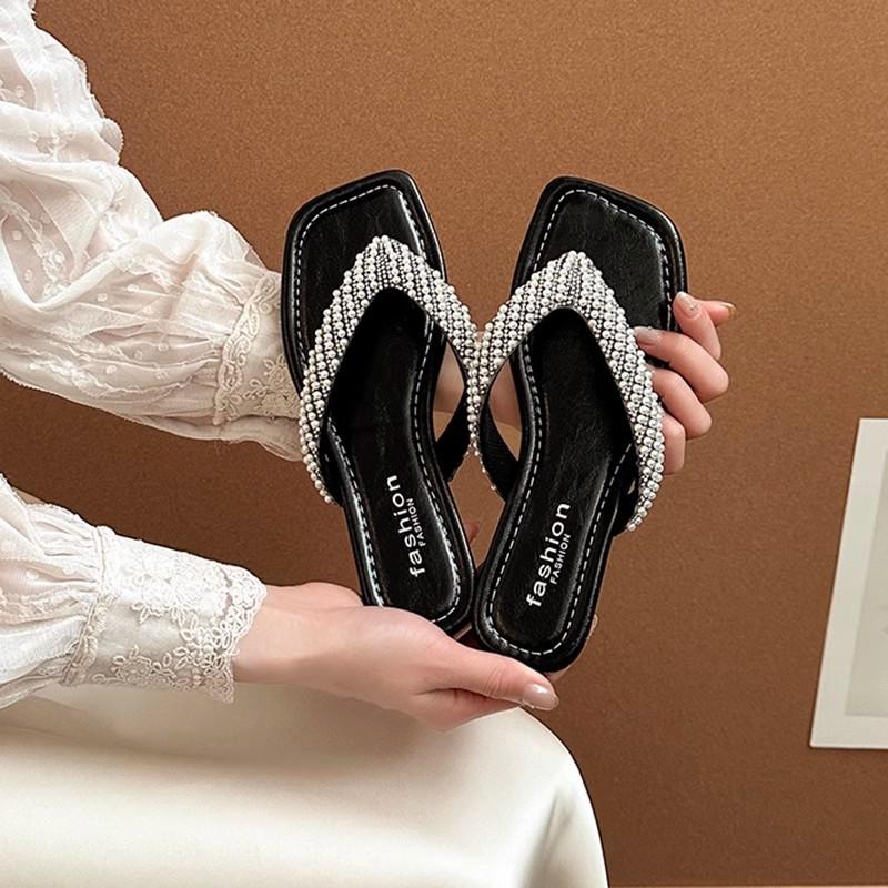 Strass-Zehensandalen 2025 Sommer Französisch neu Voll-Diamant Außen tragen Zehensteg Temperament Design Offene Zehen Coole Hausschuhe