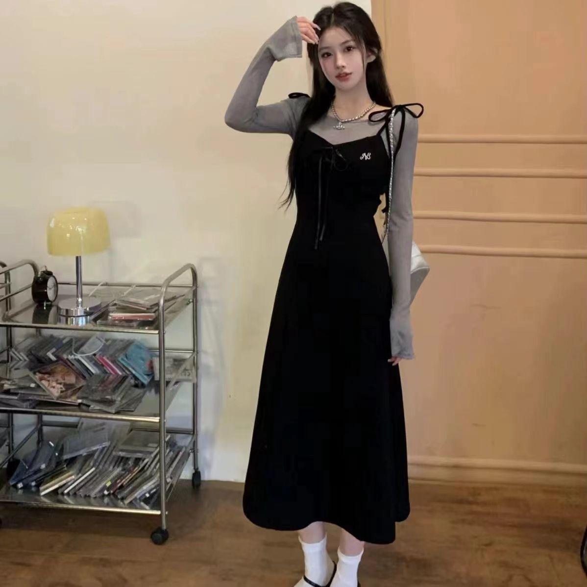 

Комплект из двух предметов: черный камзол и длинное платье в стиле Хепберн для миниатюрных женщин - Осень 2024 XL