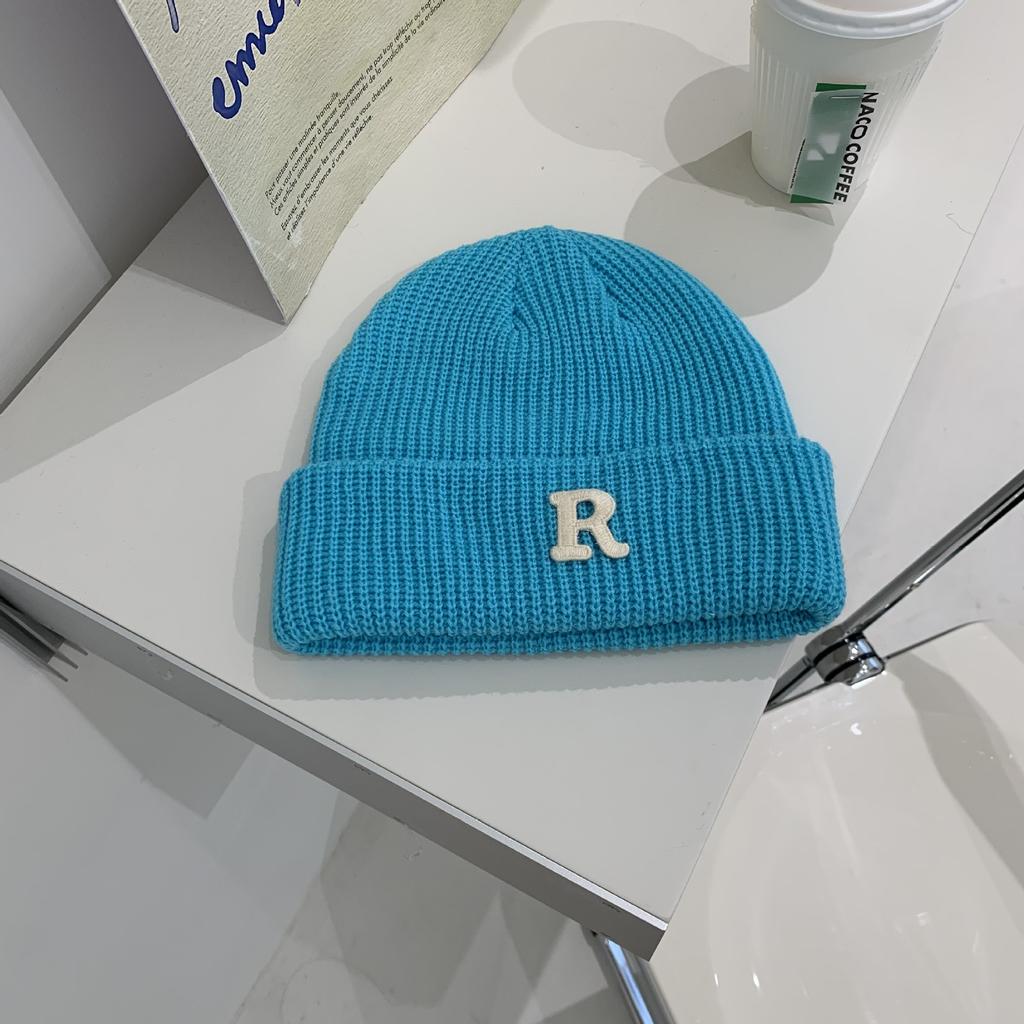 Shout/Grandma Chen versatile letter knitted wool hat children autumn and winter warm fashion headhat