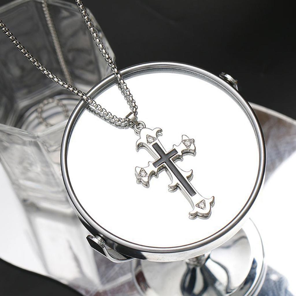 Exaggerated Metal Heart Pendant Necklace. Gothic Collarbone Chain. Cool  Necklace