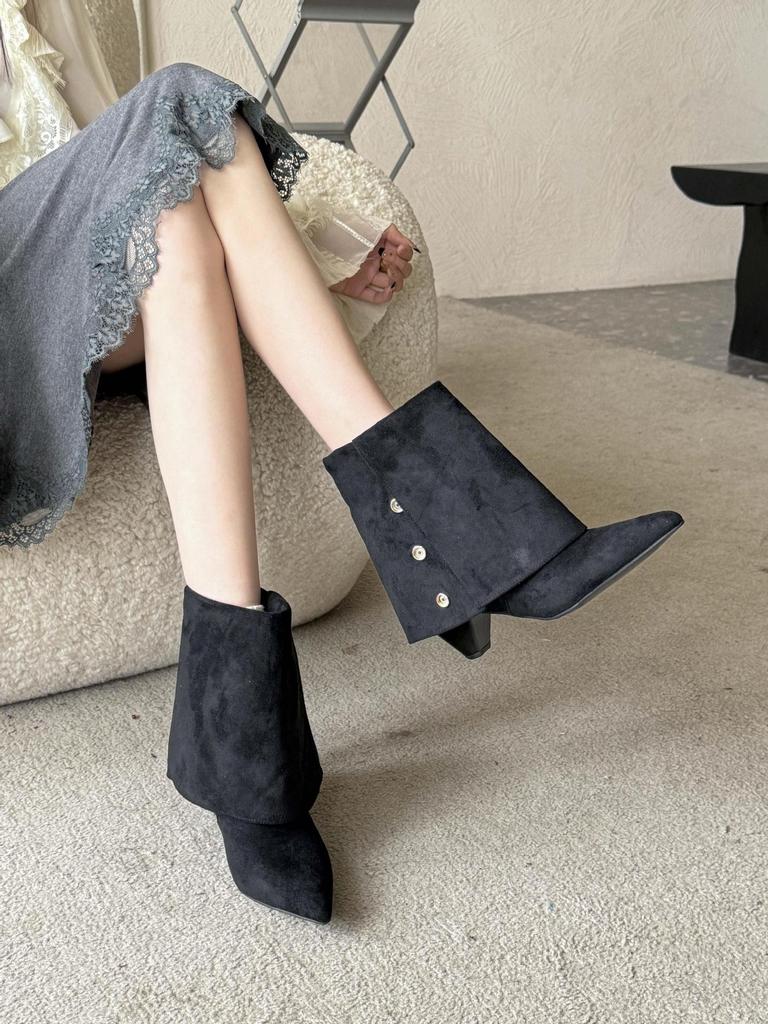 Autumn and winter new pointed thick heel high heel temperament thin French fashion sexy beautiful short boots