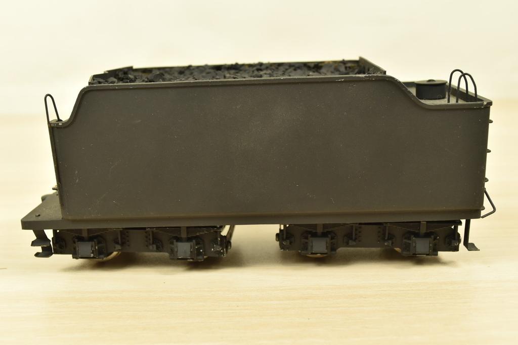 Tenshodo / Mitsui Mining & Smelting 1/42 24mm Steam Locomotive Display Model – As-Is