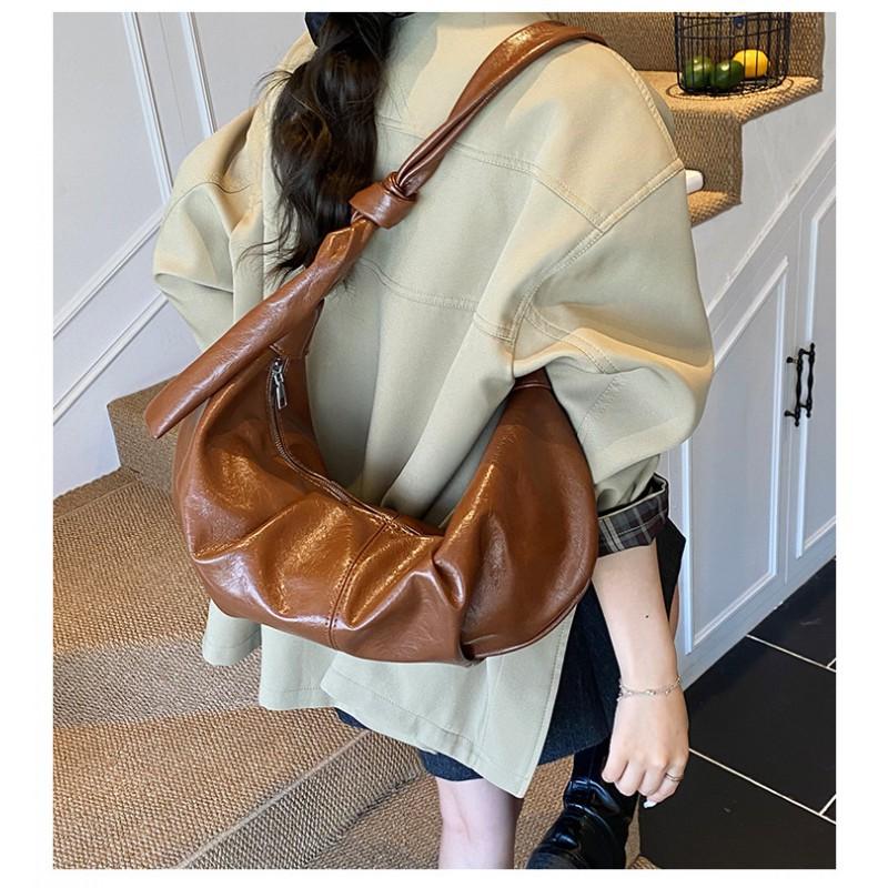 Lazy Style Retro Large-capacity Bag Women's 2025 New Pleated Dumpling Casual All-matching Texture Shoulder